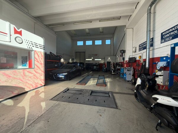 attrezzature moderne e macchinare annualmente tarati ed efficienti.jpeg attrezzature moderne e macchinare annualmente tarati ed efficienti.jpeg